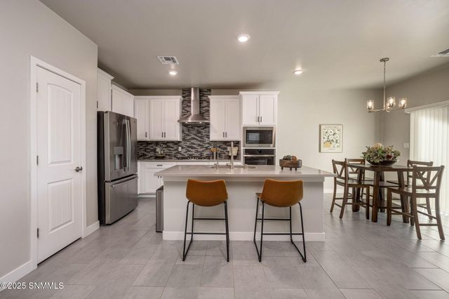 2625 Goldfinch Place, Las Cruces, NM 88011