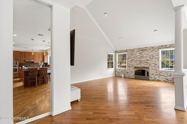 221 Verdant Court, Freehold, NJ 07728