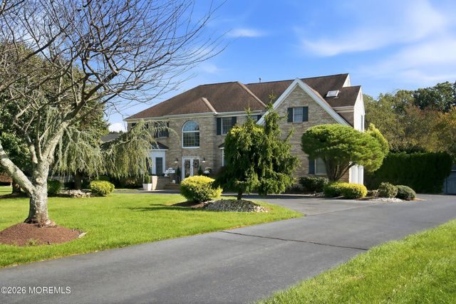 221 Verdant Court, Freehold, NJ 07728