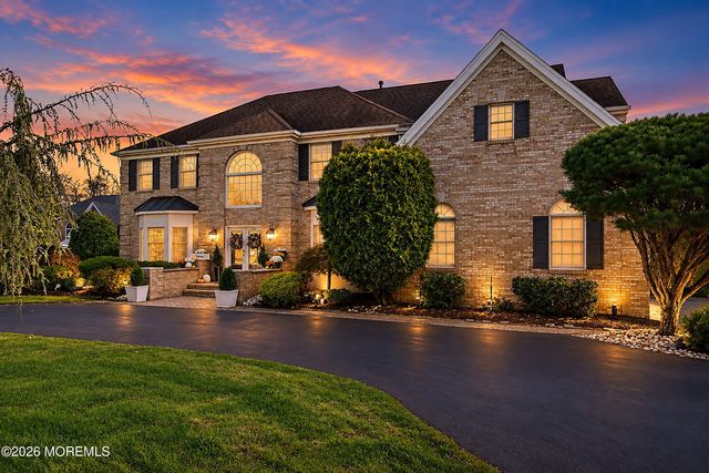 221 Verdant Court, Freehold, NJ 07728