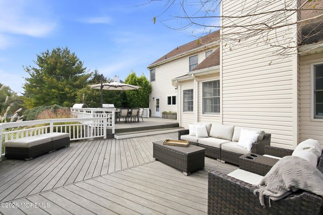 221 Verdant Court, Freehold, NJ 07728