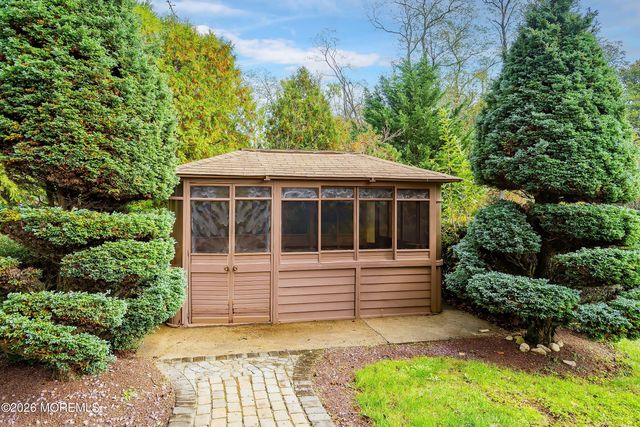 221 Verdant Court, Freehold, NJ 07728