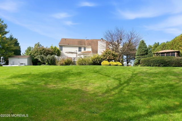 221 Verdant Court, Freehold, NJ 07728