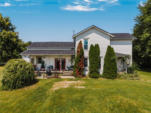 377 Bischoff Road, New Carlisle, OH 45344