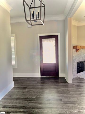 512 Trade Street, Greer, SC 29651
