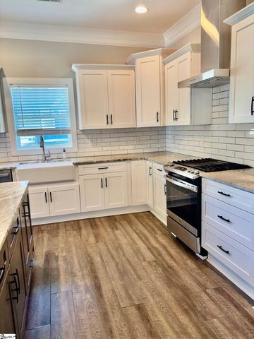 512 Trade Street, Greer, SC 29651