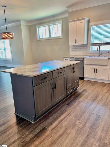 512 Trade Street, Greer, SC 29651