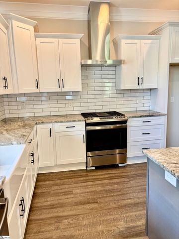 512 Trade Street, Greer, SC 29651