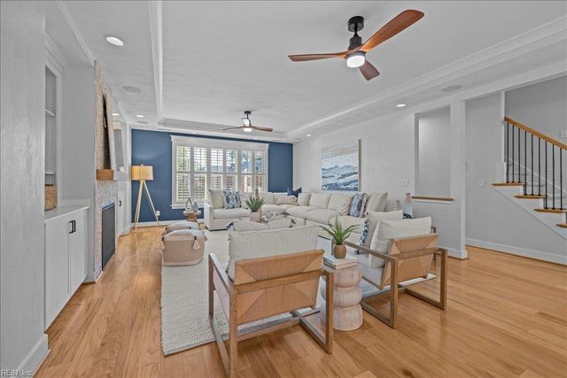 2960 Lynnhaven DR, Virginia Beach, VA 23451