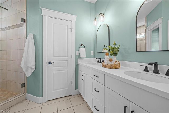 2960 Lynnhaven DR, Virginia Beach, VA 23451