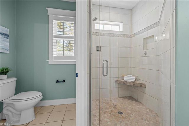 2960 Lynnhaven DR, Virginia Beach, VA 23451