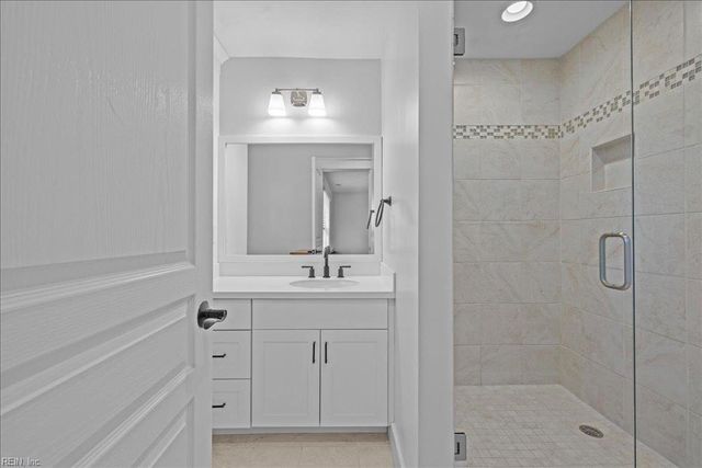 2960 Lynnhaven DR, Virginia Beach, VA 23451