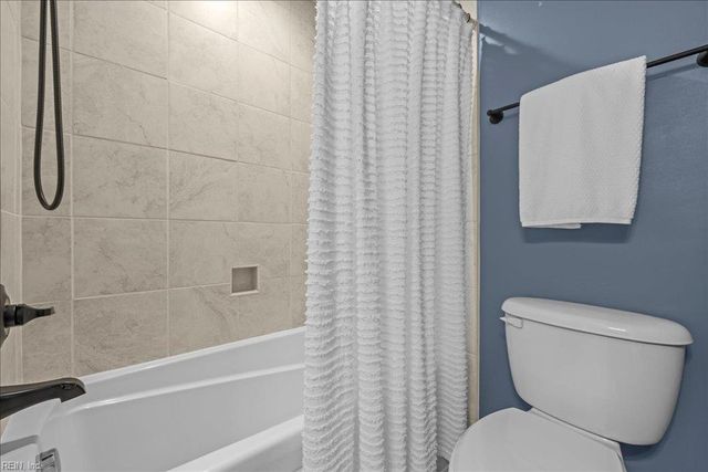 2960 Lynnhaven DR, Virginia Beach, VA 23451