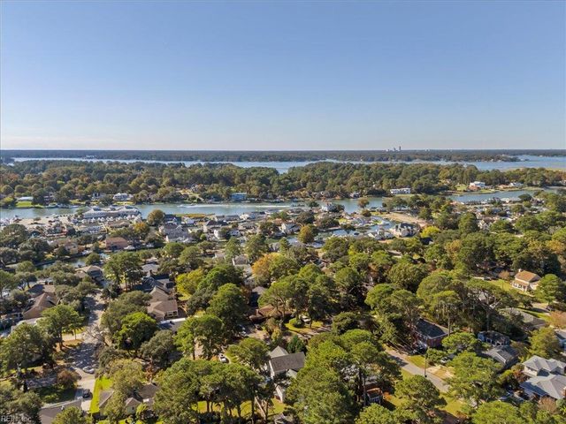 2960 Lynnhaven DR, Virginia Beach, VA 23451