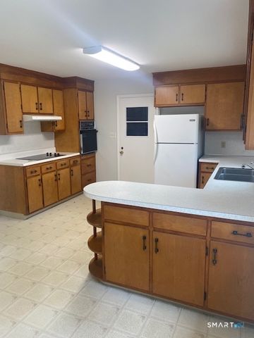 14 Westview Road, New Milford, CT 06776