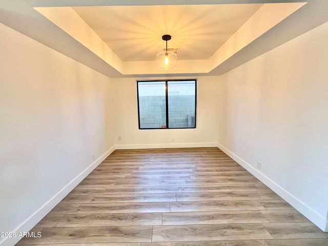 4047 W WHISPERING WIND Drive, Glendale, AZ 85310