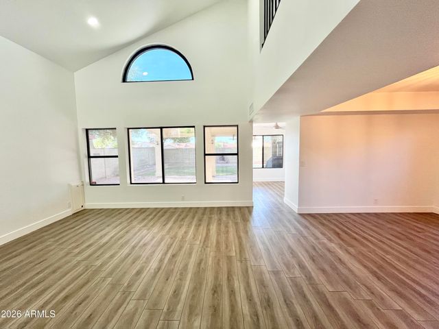 4047 W WHISPERING WIND Drive, Glendale, AZ 85310