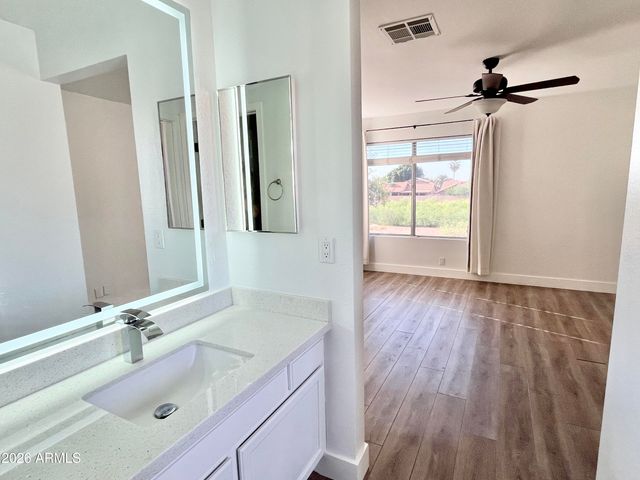 4047 W WHISPERING WIND Drive, Glendale, AZ 85310