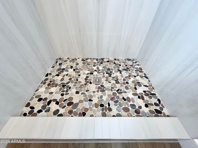 4047 W WHISPERING WIND Drive, Glendale, AZ 85310