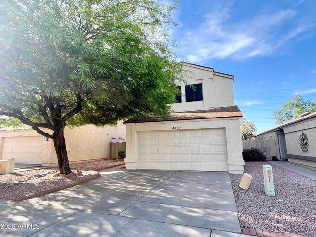 4047 W WHISPERING WIND Drive, Glendale, AZ 85310