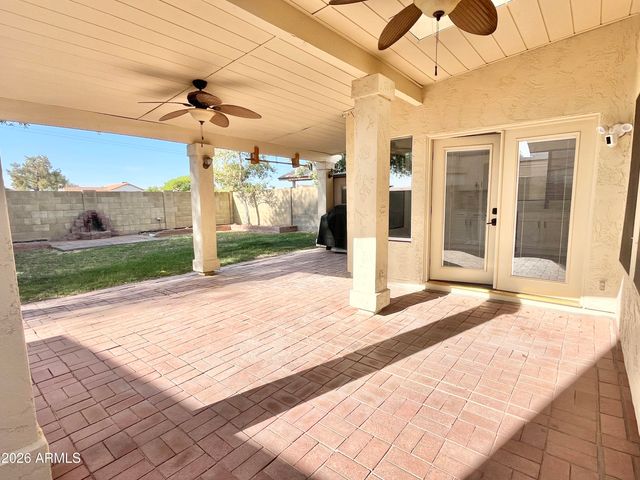4047 W WHISPERING WIND Drive, Glendale, AZ 85310