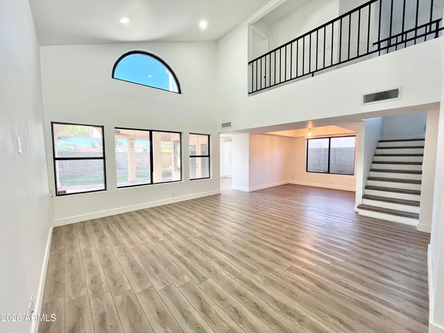 4047 W WHISPERING WIND Drive, Glendale, AZ 85310