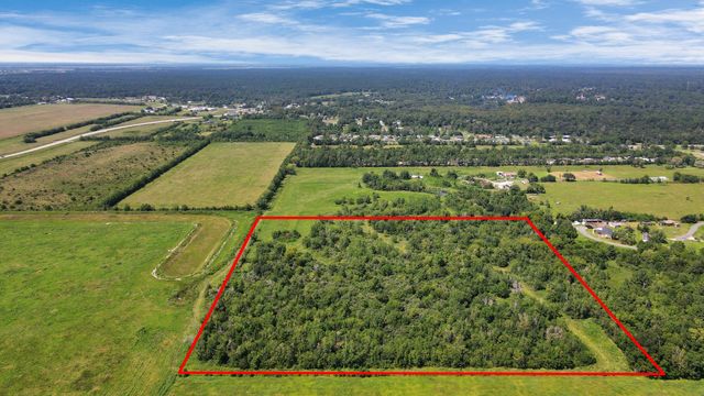 253 Ford Lane, Old River-winfree, TX 77523