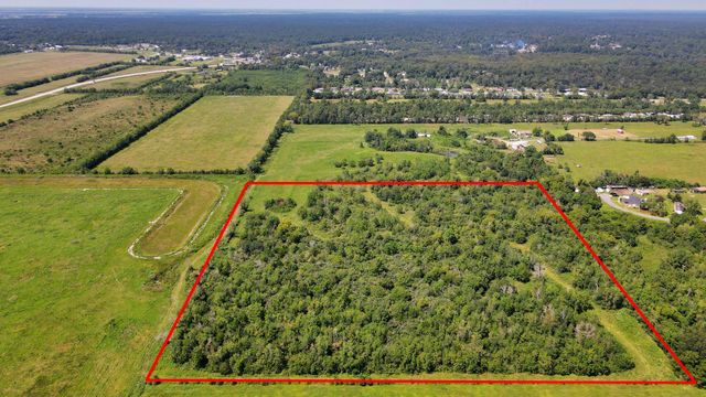 253 Ford Lane, Old River-winfree, TX 77523