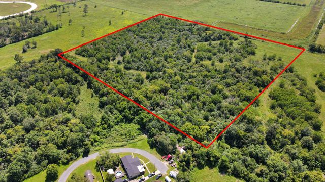 253 Ford Lane, Old River-winfree, TX 77523