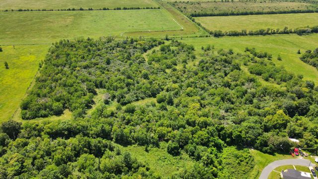 253 Ford Lane, Old River-winfree, TX 77523