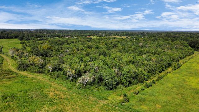 253 Ford Lane, Old River-winfree, TX 77523