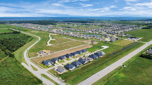 253 Ford Lane, Old River-winfree, TX 77523