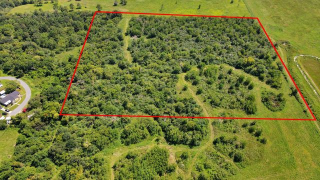 253 Ford Lane, Old River-winfree, TX 77523