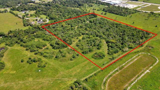 253 Ford Lane, Old River-winfree, TX 77523