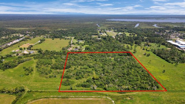 253 Ford Lane, Old River-winfree, TX 77523