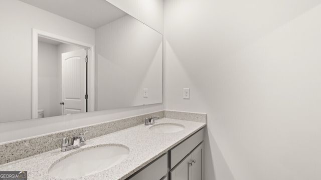 813 Lost Creek Parkway, Dallas, GA 30132