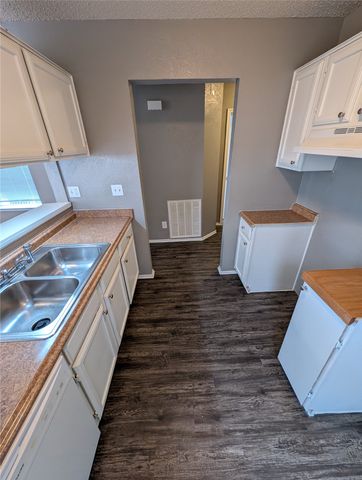 9908 Lone Eagle Drive, Fort Worth, TX 76108