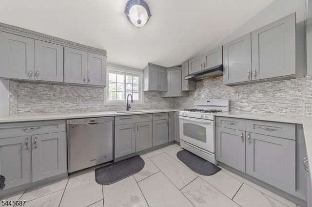 1114 Magie Ave, Elizabeth City, NJ 07208