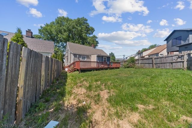 1114 Magie Ave, Elizabeth City, NJ 07208