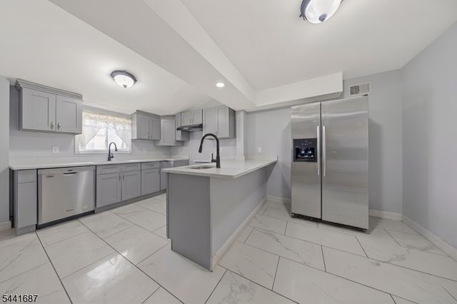 1114 Magie Ave, Elizabeth City, NJ 07208