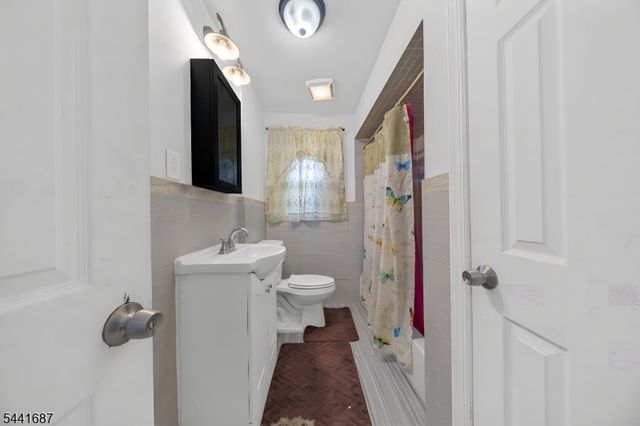 1114 Magie Ave, Elizabeth City, NJ 07208