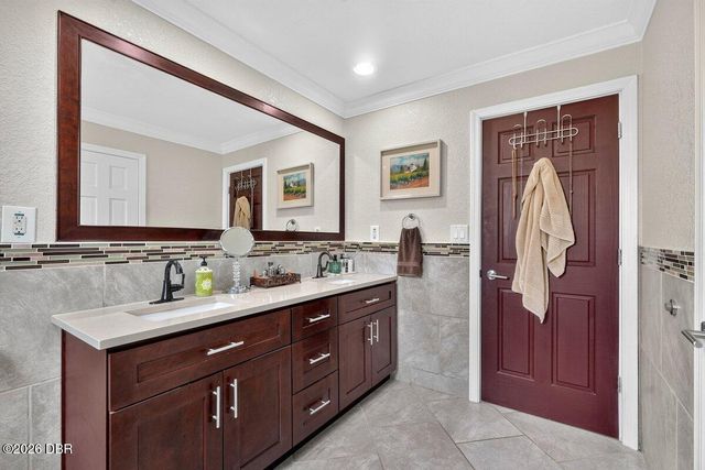 20 Twin River Drive, Ormond Beach, FL 32174