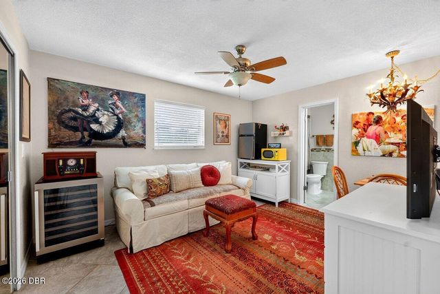 20 Twin River Drive, Ormond Beach, FL 32174