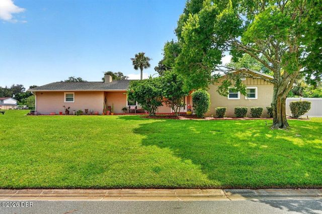 20 Twin River Drive, Ormond Beach, FL 32174