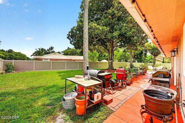 20 Twin River Drive, Ormond Beach, FL 32174