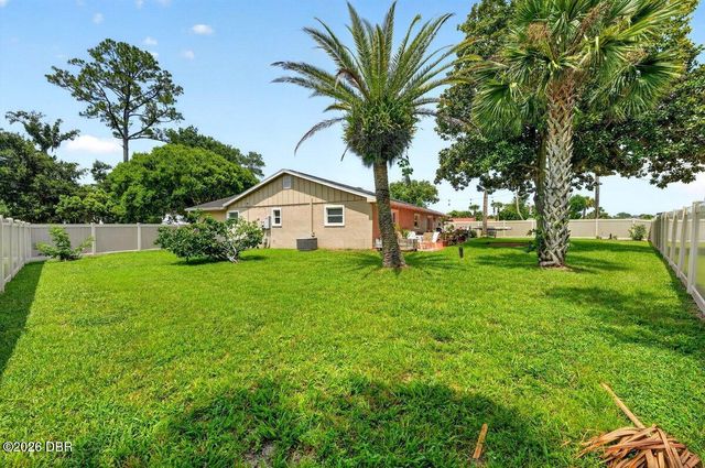 20 Twin River Drive, Ormond Beach, FL 32174