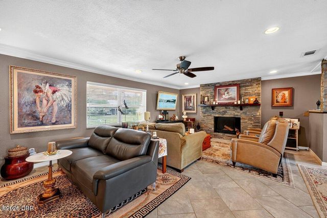 20 Twin River Drive, Ormond Beach, FL 32174