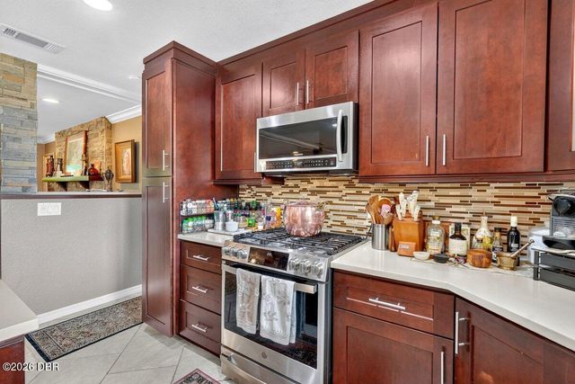 20 Twin River Drive, Ormond Beach, FL 32174