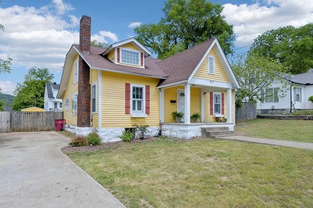 217 College Ave, E, Carthage, TN 37030