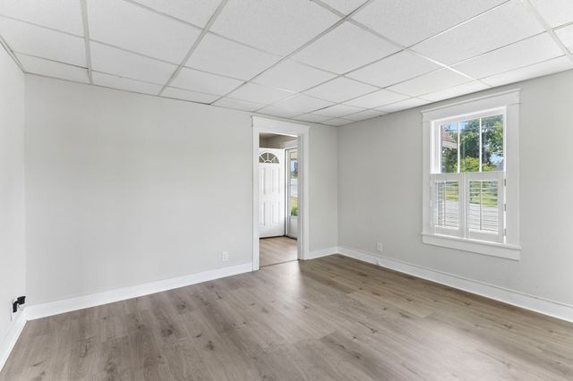 217 College Ave, E, Carthage, TN 37030